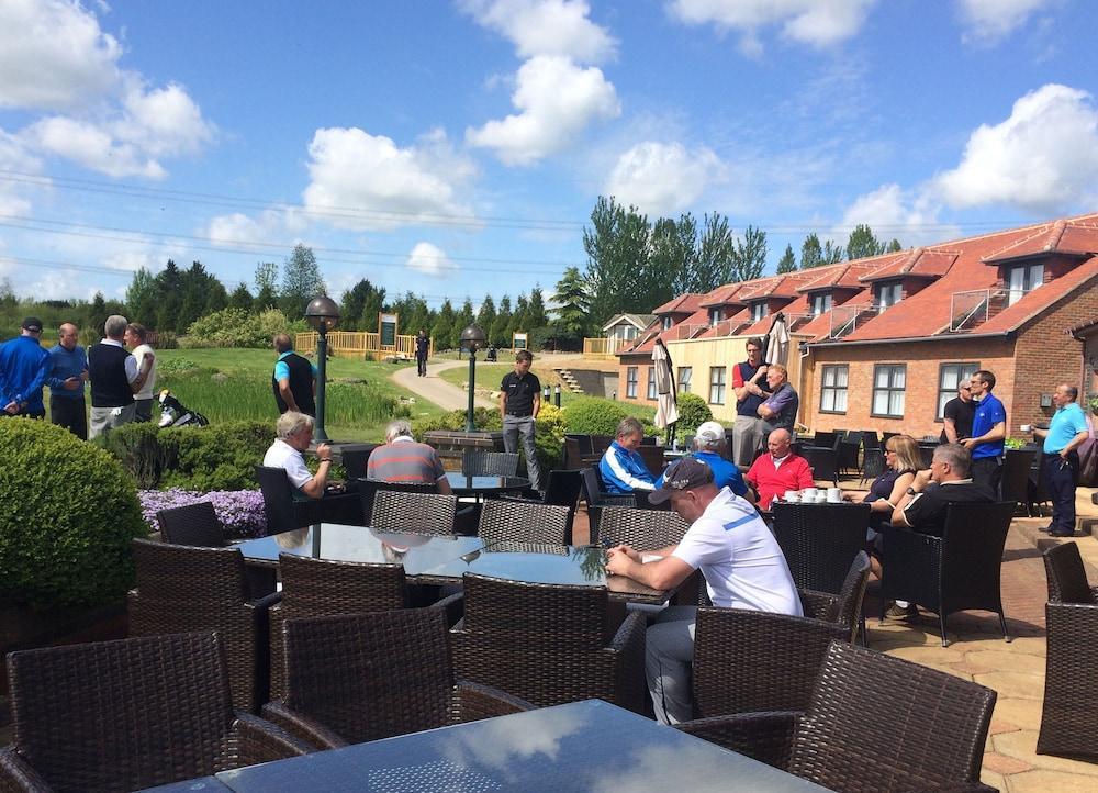 Magnolia Park Hotel, Golf & Country Club Boarstall 外观 照片