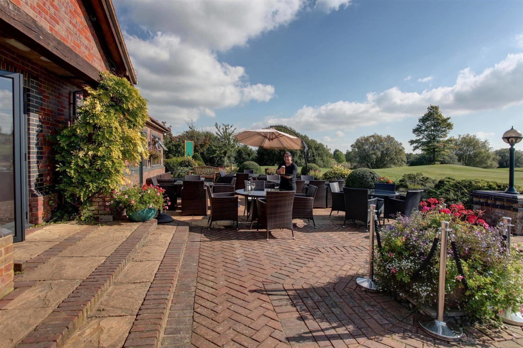 Magnolia Park Hotel, Golf & Country Club Boarstall 外观 照片