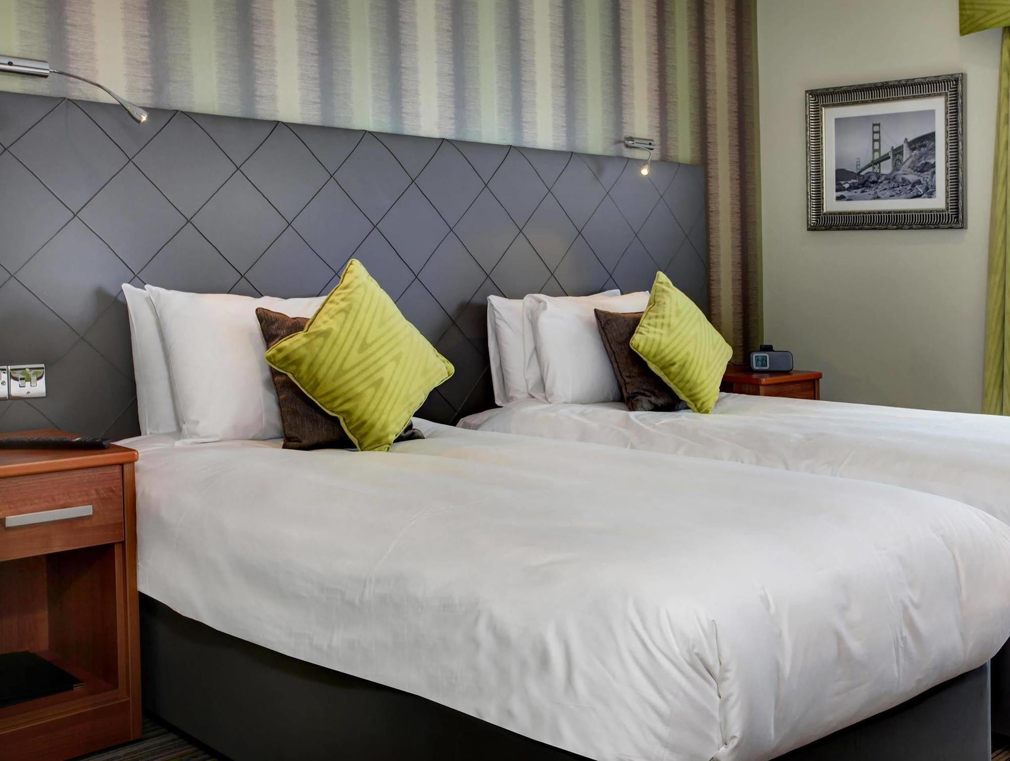 Magnolia Park Hotel, Golf & Country Club Boarstall 外观 照片