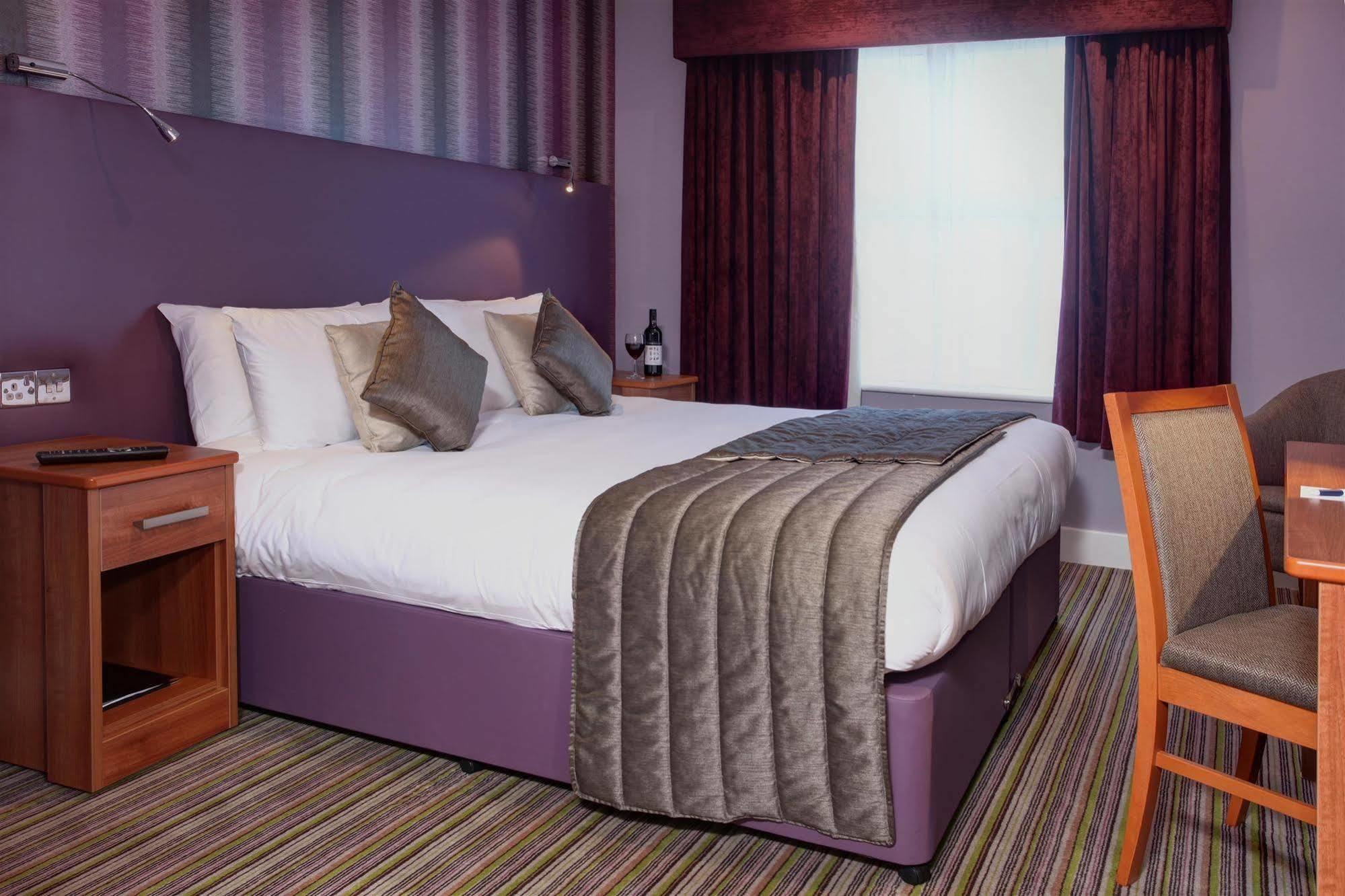 Magnolia Park Hotel, Golf & Country Club Boarstall 外观 照片