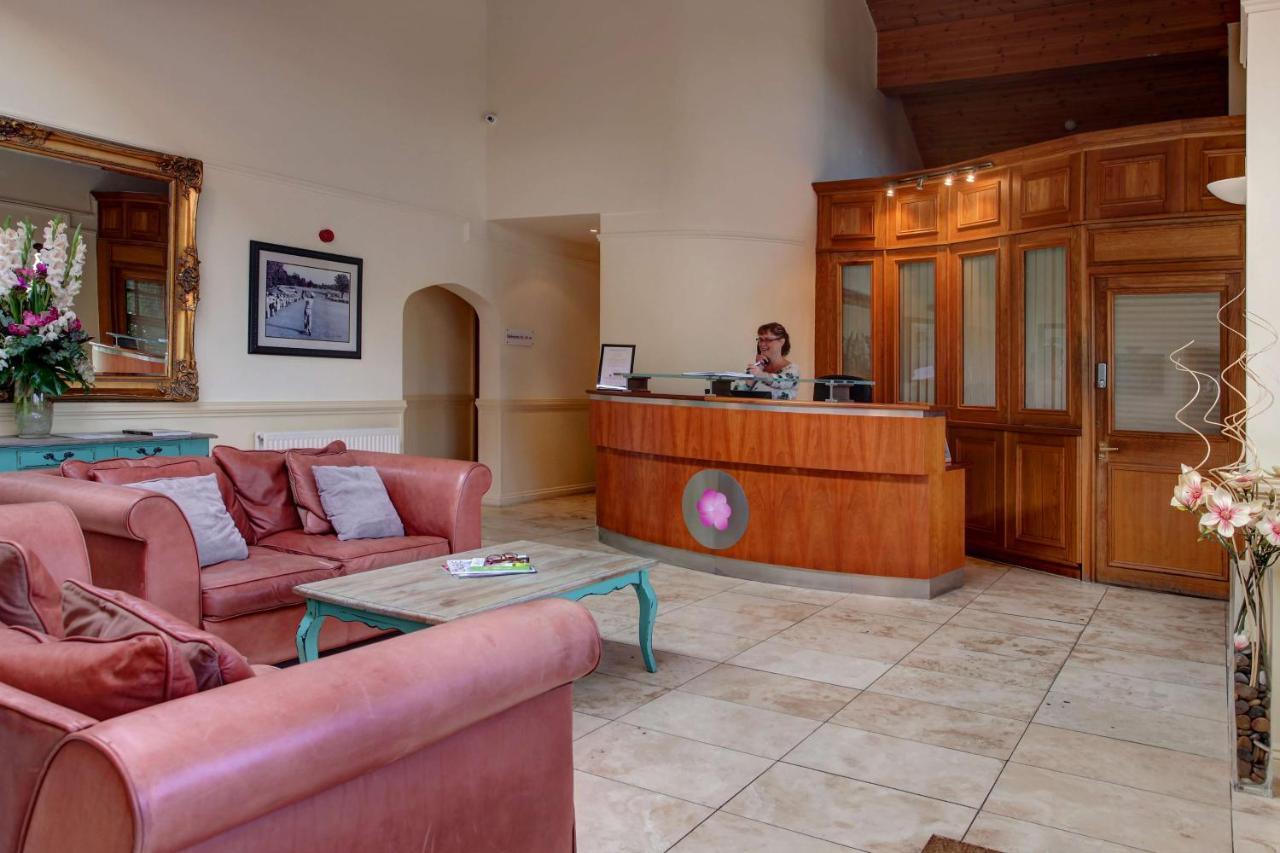 Magnolia Park Hotel, Golf & Country Club Boarstall 外观 照片
