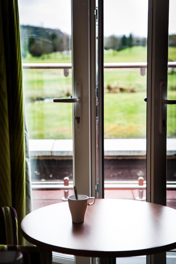 Magnolia Park Hotel, Golf & Country Club Boarstall 外观 照片
